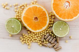 varise iyi gelen vitaminler ve beslenme stratejileri hakkinda kapsamli rehber